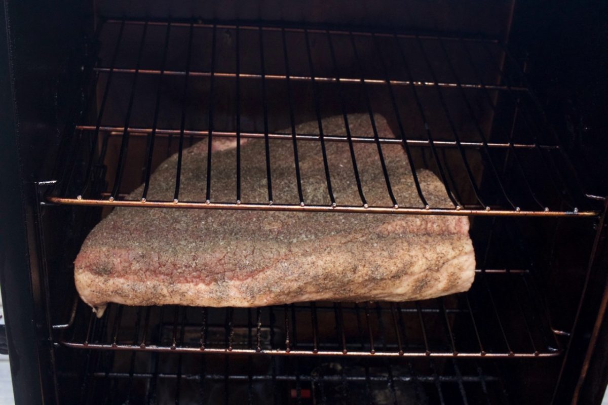 https://mycountrytable.com/wp-content/uploads/2018/01/SmokedBeefBrisket-7_Fotor-1200x800.jpg