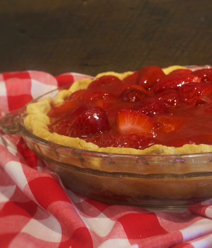 Strawberry Glaze Pie (without jello) - My Country Table