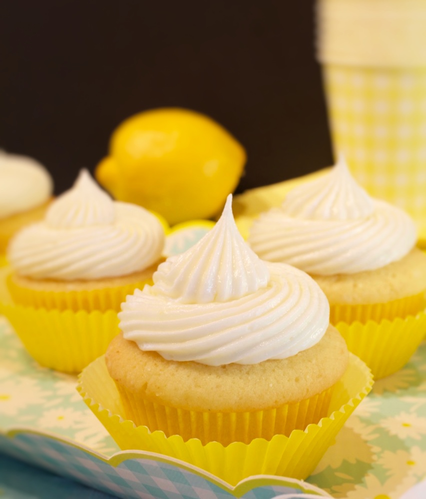 https://mycountrytable.com/wp-content/uploads/2018/07/LemonCupcakes-83_Fotor.jpg