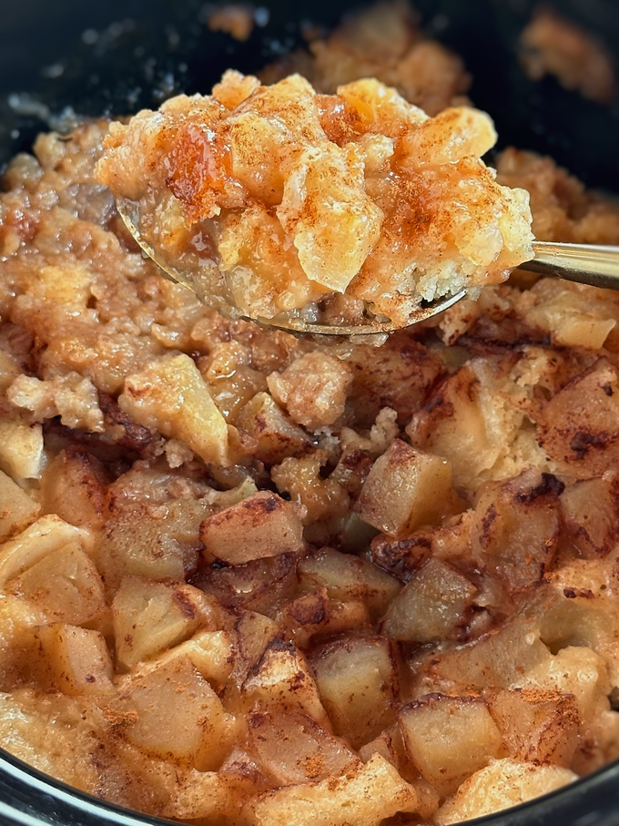 Slow Cooker Apple Pudding Cake.