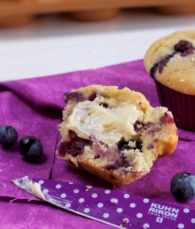 Soft &amp; Juicy Blueberry Muffins - My Country Table