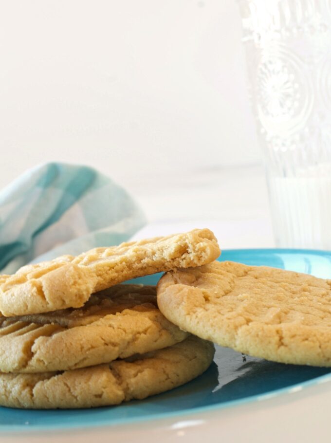 A plate of Peanut Butter Cookies.