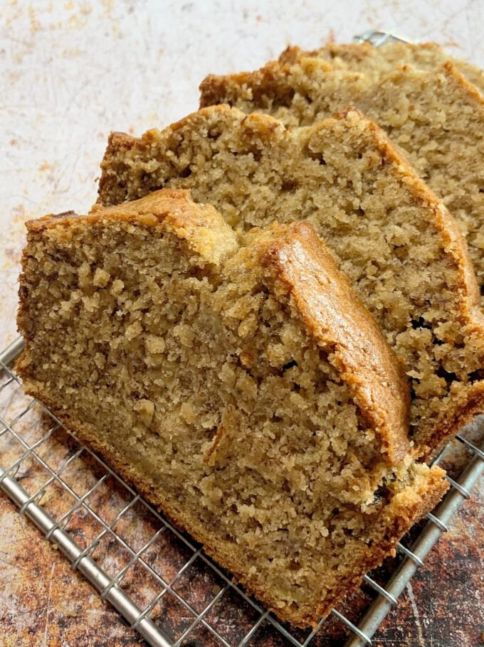 moist banana nut bread