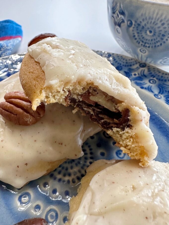 Pecan Date Cookies. 