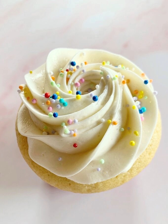 Cream cheese frosting.