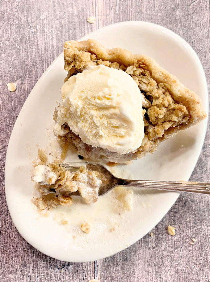 Apple Streusel Pie.