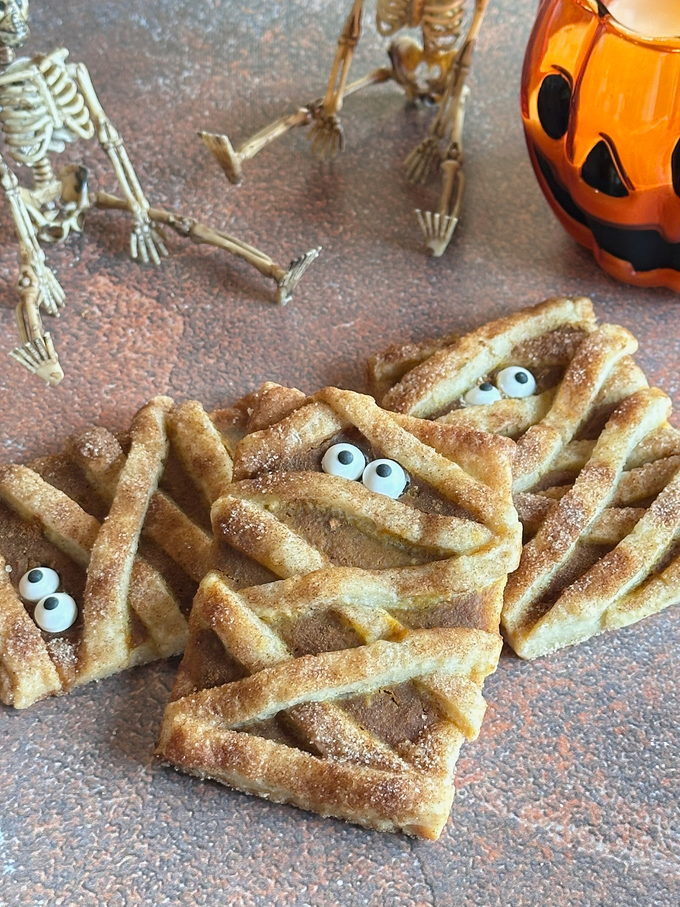 Mummy Pumpkin Pastries.